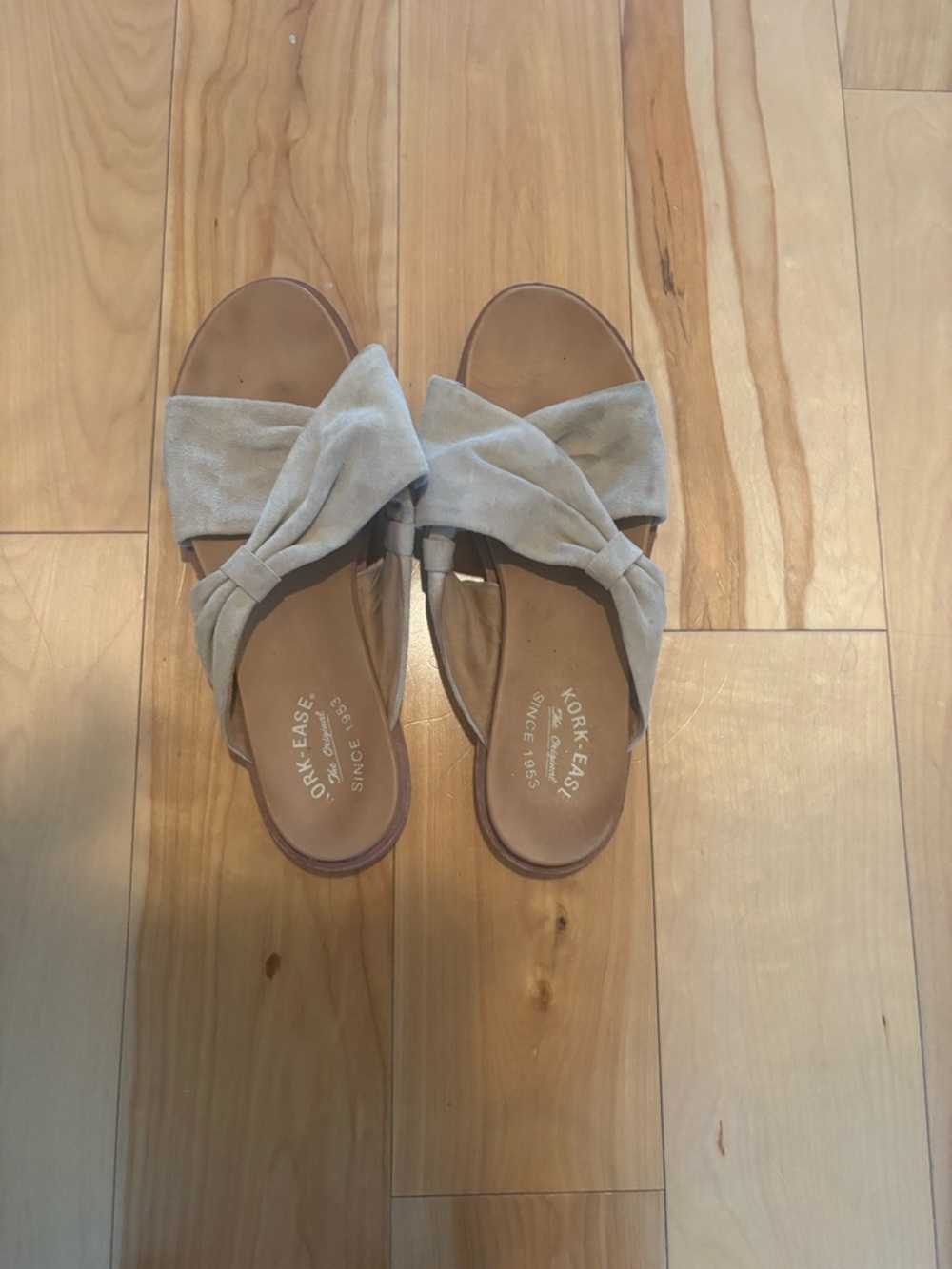 Kork-Ease Women’s Taupe Knot-Front Slide Sandals